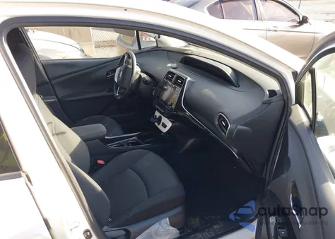 2017 Toyota Prius Prime Plus z USA, uszkodzony, nr VIN JTDKARFP4H3065264